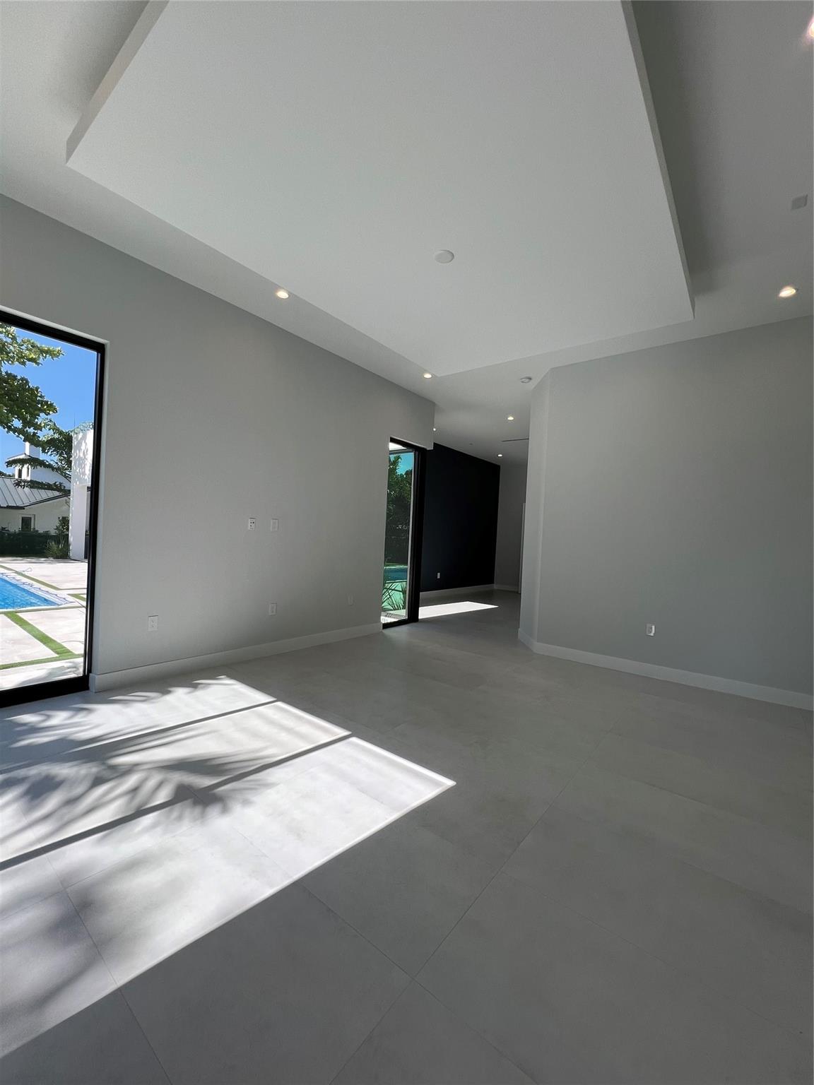 Pinecrest - Residential