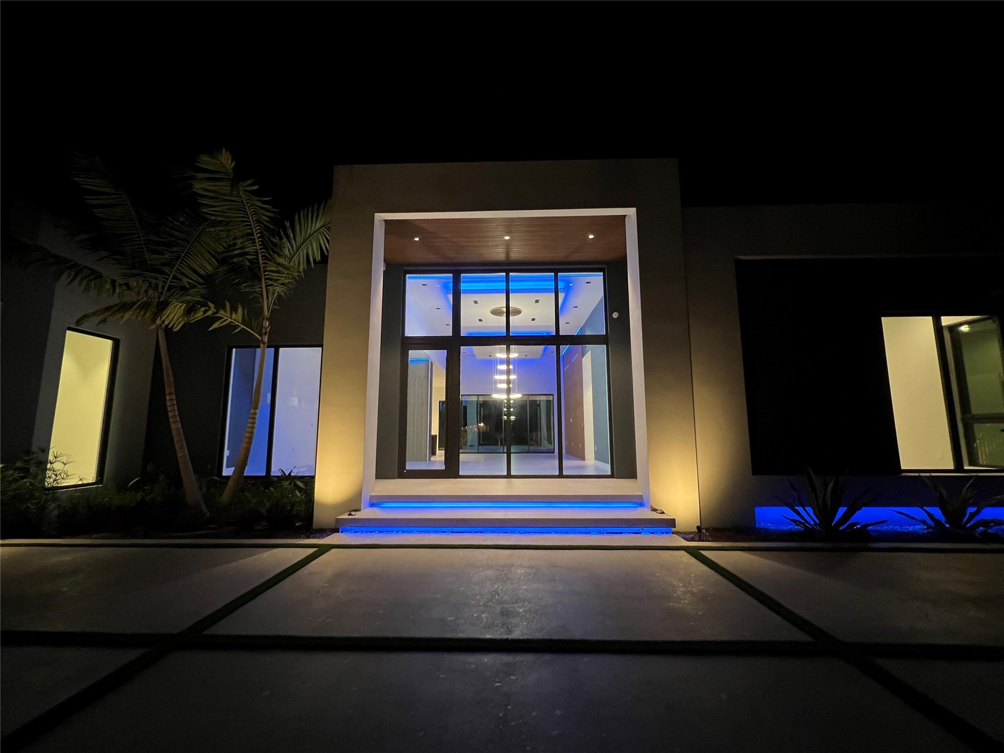 Pinecrest - Residential