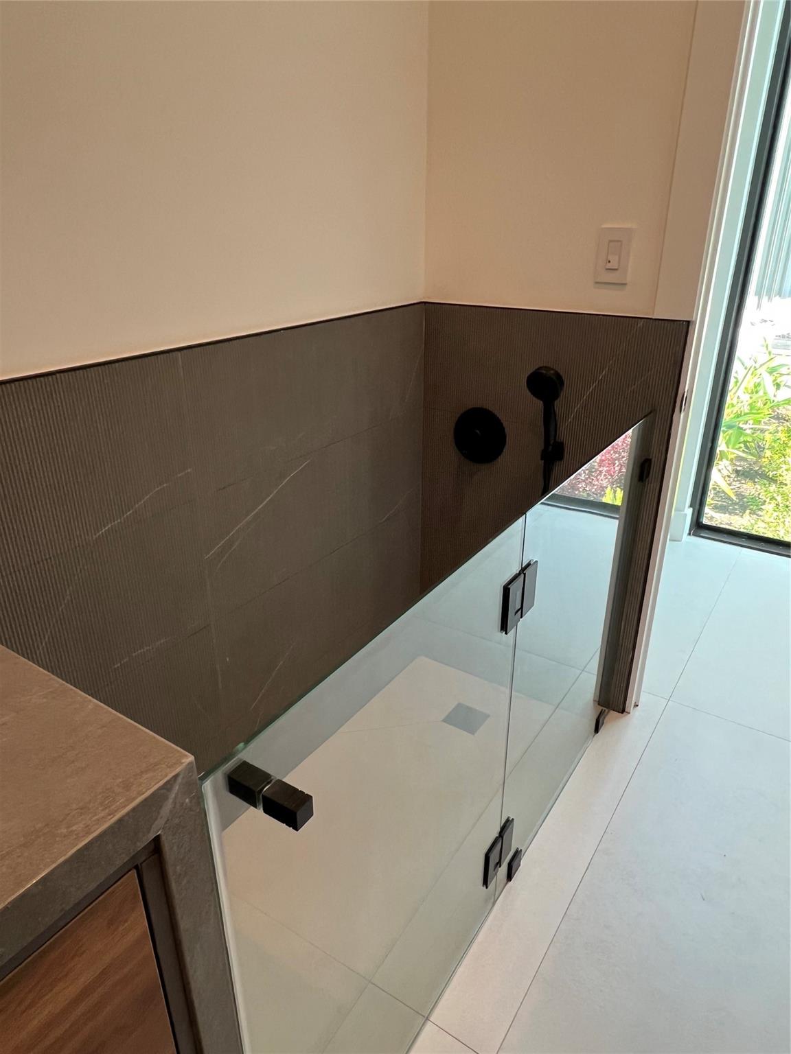 Pinecrest - Residential