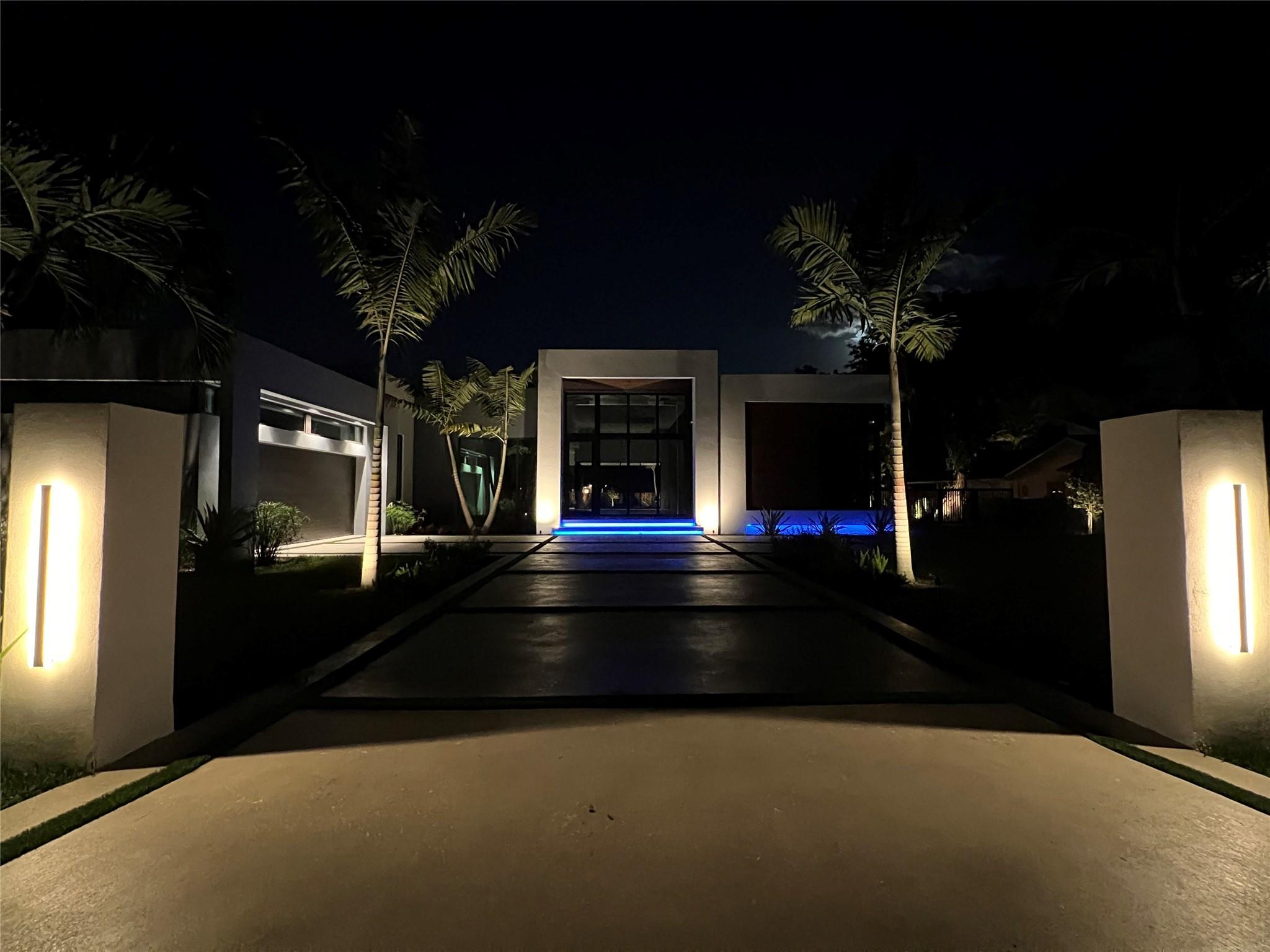 Pinecrest - Residential