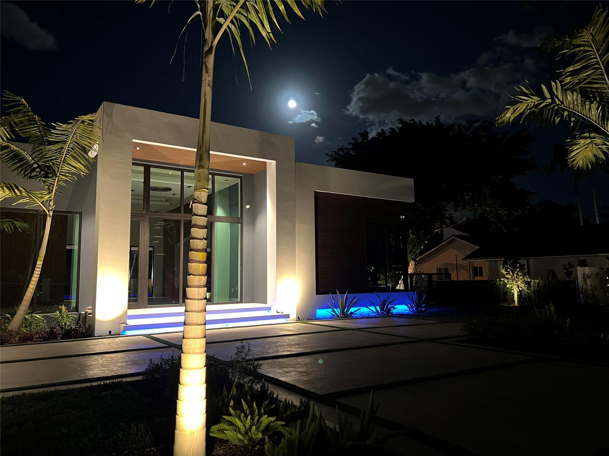 Pinecrest - Residential