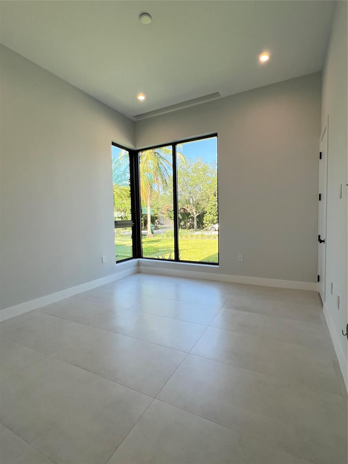 Pinecrest - Residential