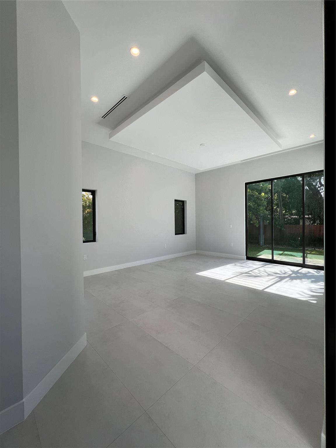 Pinecrest - Residential