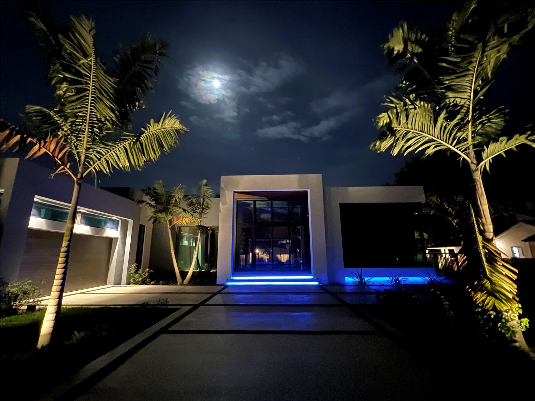 Pinecrest - Residential