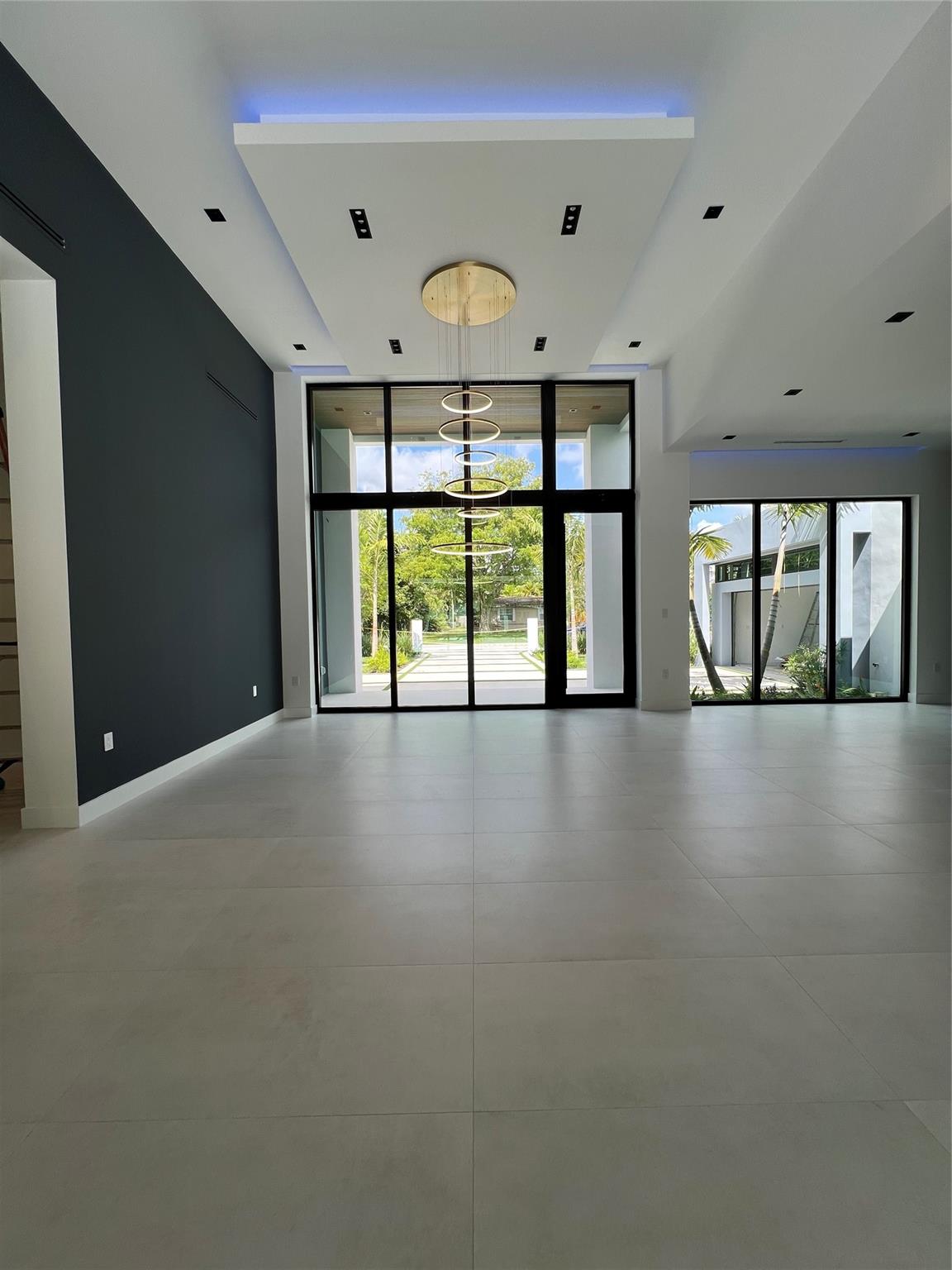 Pinecrest - Residential