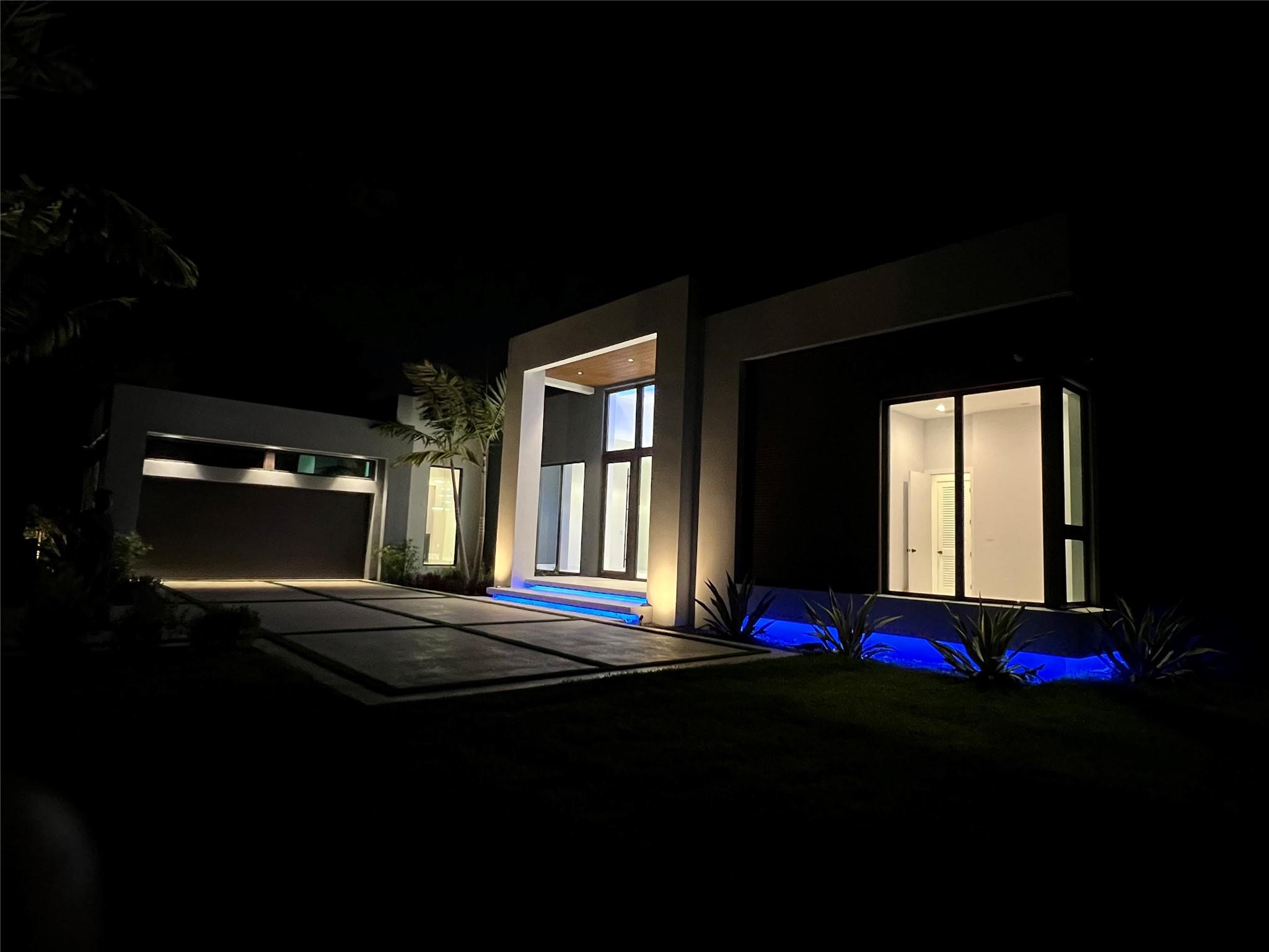 Pinecrest - Residential