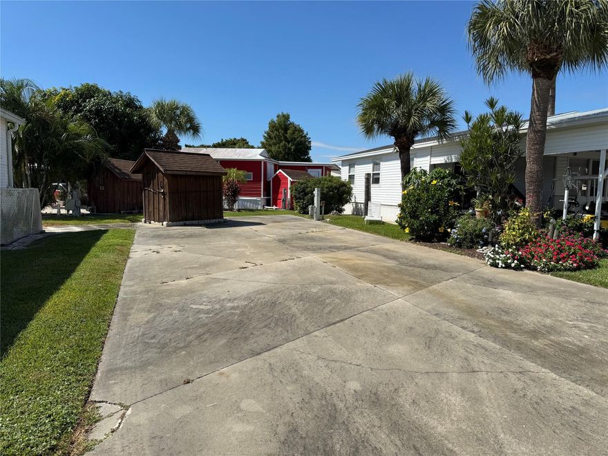 Nice lot in desirable Ancient Oaks neighborhood on a quiet two-way street — perfect spot for your new home!  Lots of amenities.