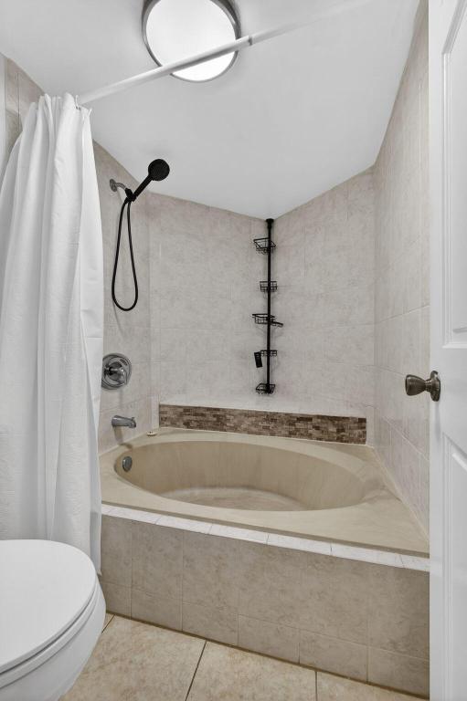 WEYBRIDGE TOWNHOMES PH I - Residential