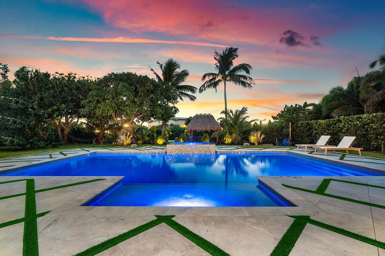 Village of North Palm Bea - Residential