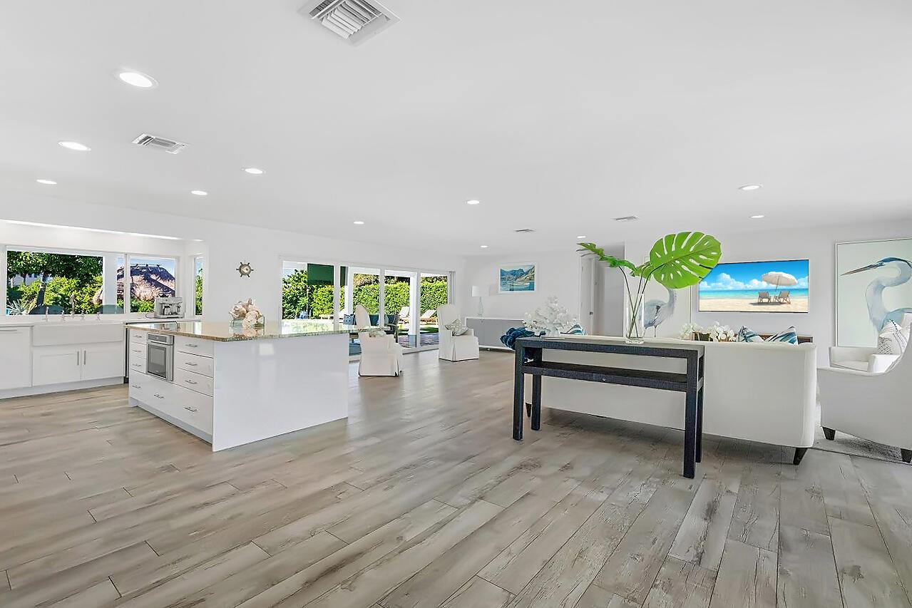 Village of North Palm Bea - Residential