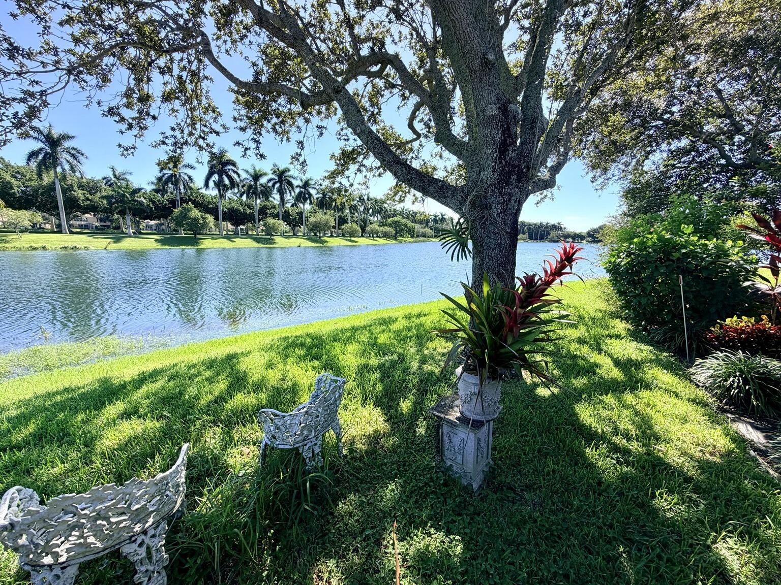 2172 VERO BEACH Lane