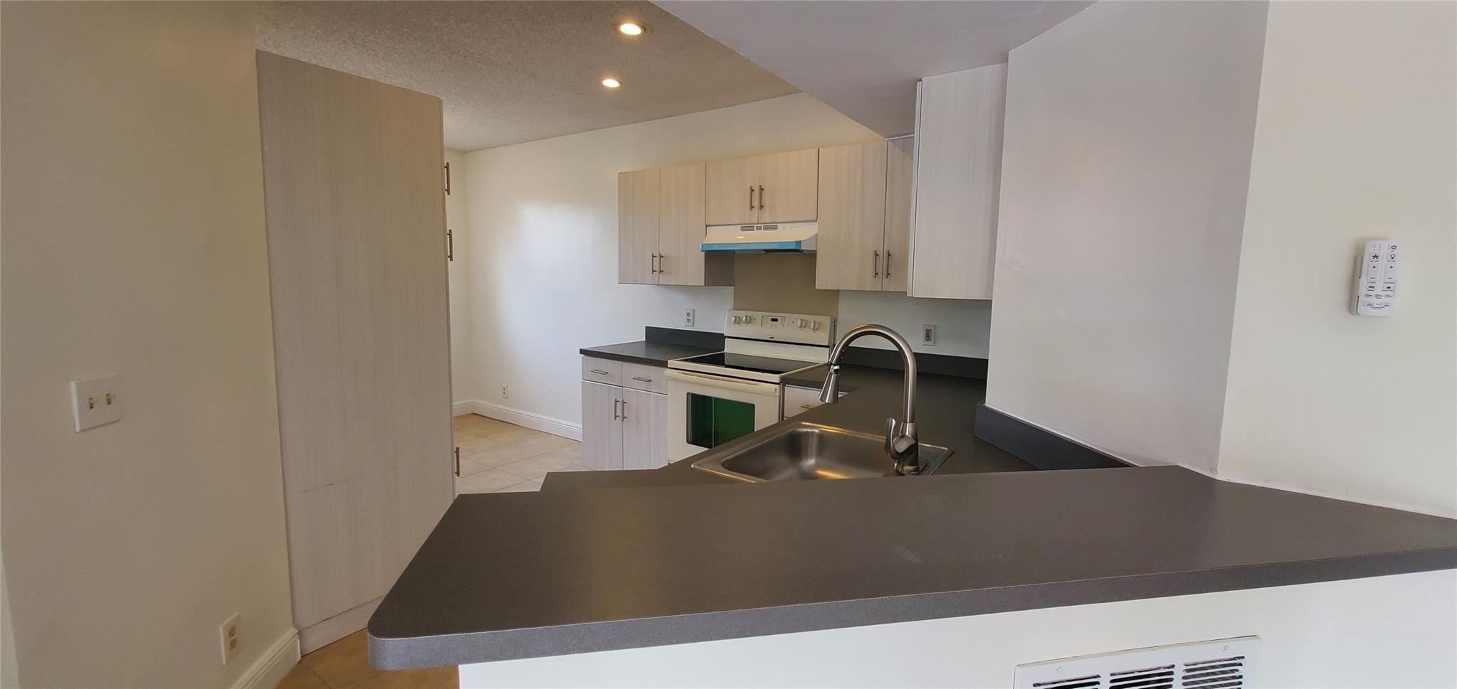 Edgewater Condo - Residential Lease