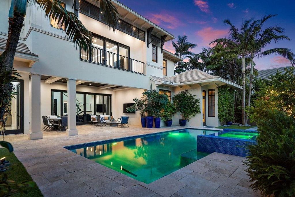 Photo of 924 S Ocean Boulevard, Delray Beach, FL 33483 (MLS # R11014028)