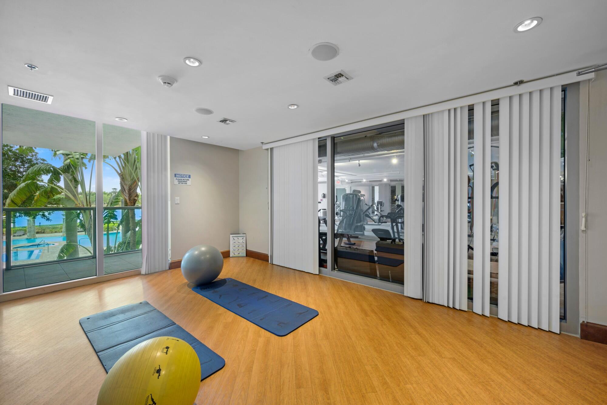 TAO SAWGRASS CONDOMINIUM - Residential