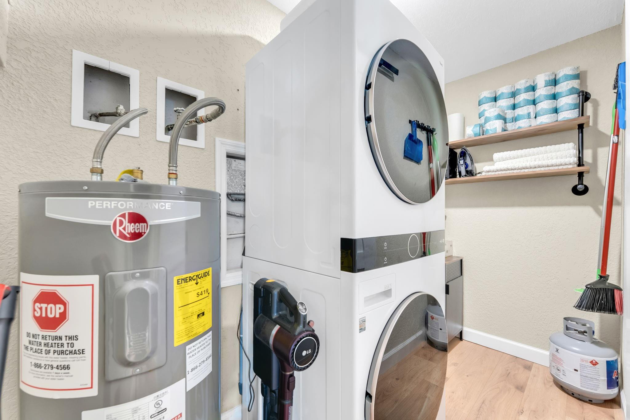 WINFIELD PARK UNIT 1 - Residential