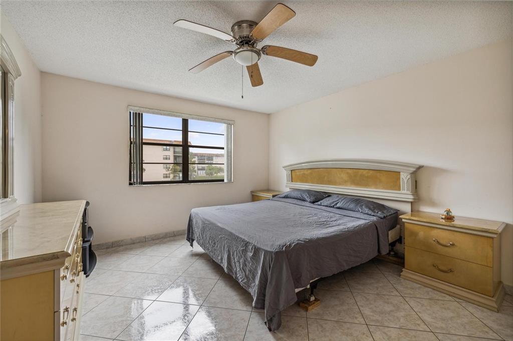 Lakes of Carriage Hills - Residential