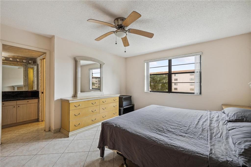 Lakes of Carriage Hills - Residential