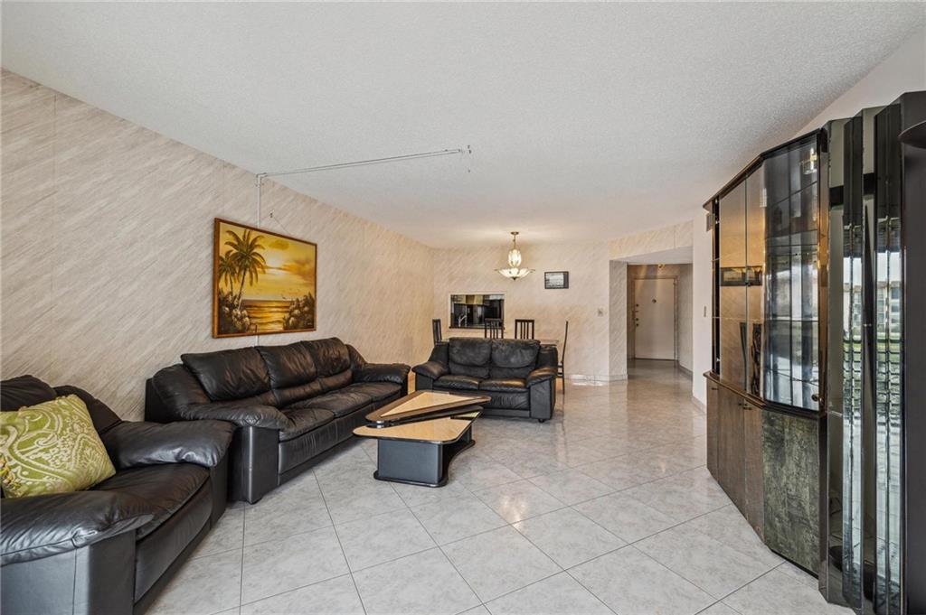 Lakes of Carriage Hills - Residential