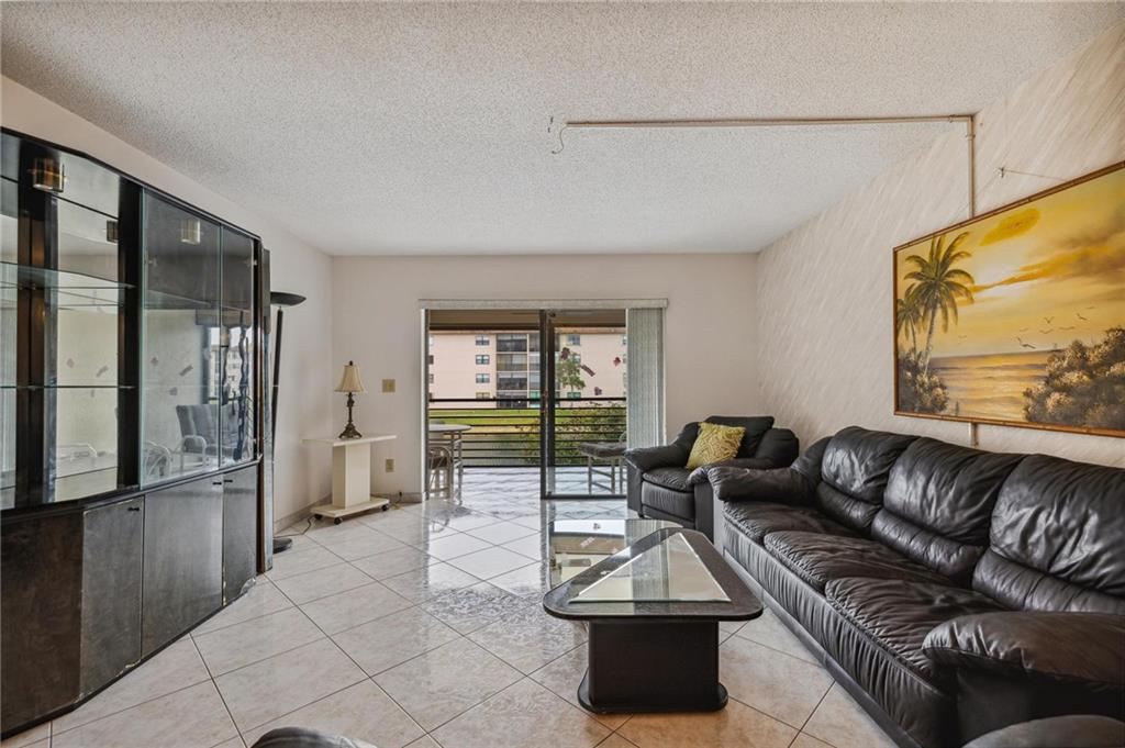 Lakes of Carriage Hills - Residential