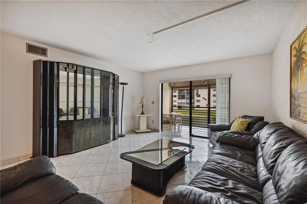 Lakes of Carriage Hills - Residential