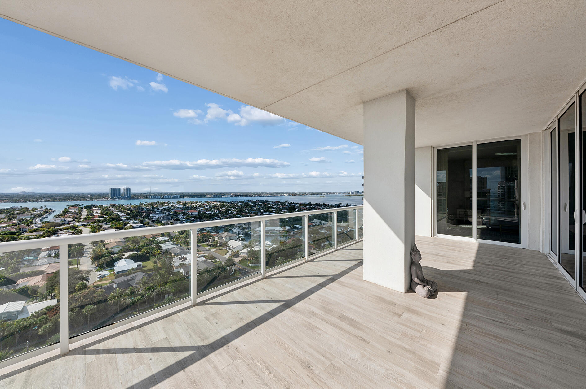 VISTABLUE SINGER ISLAND CONDO - Residential