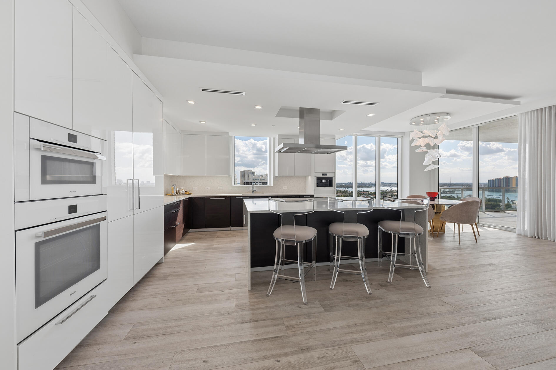 VISTABLUE SINGER ISLAND CONDO - Residential