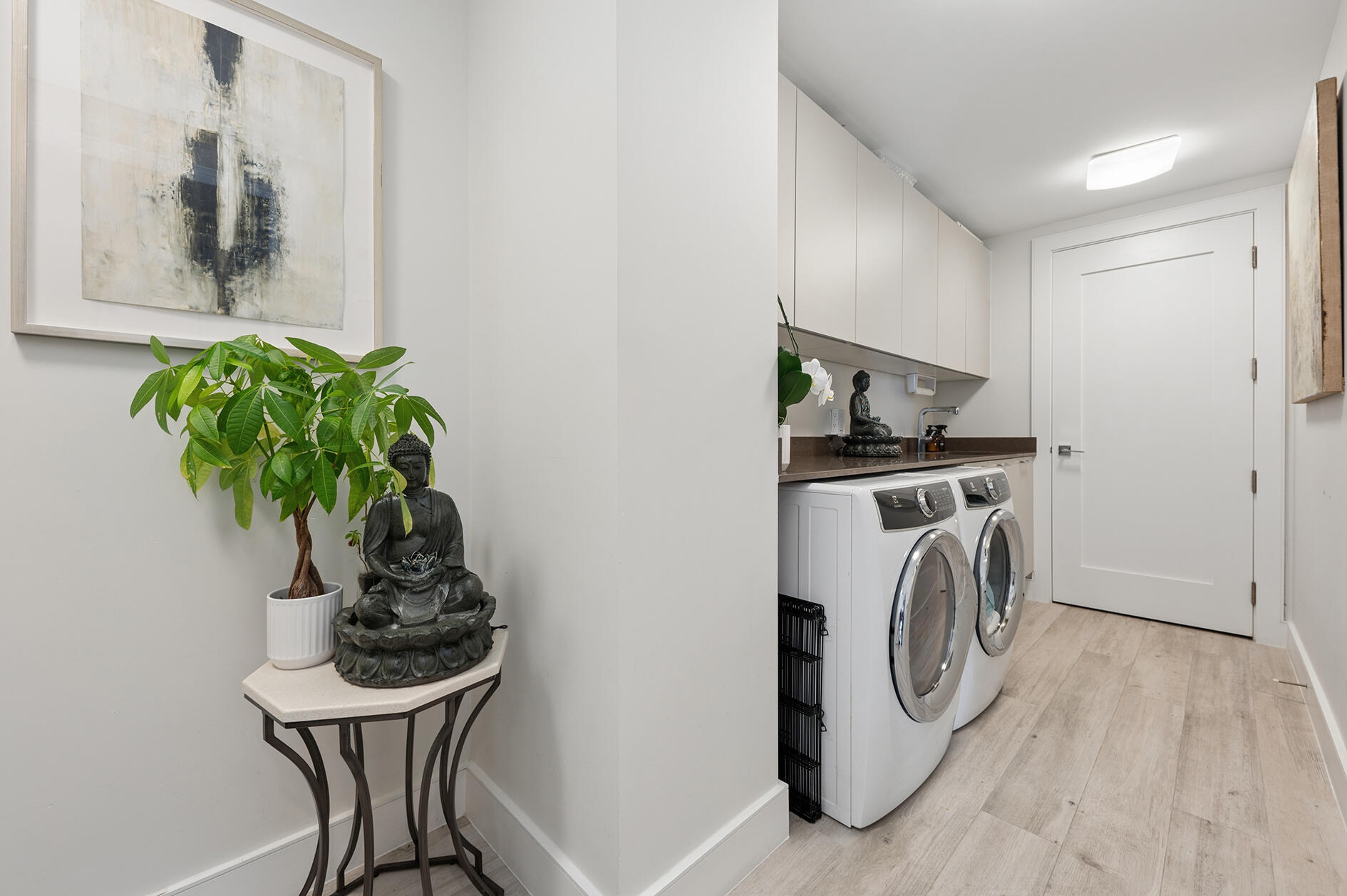 VISTABLUE SINGER ISLAND CONDO - Residential