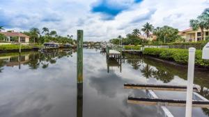 ADMIRALS COVE - Residential