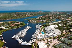 ADMIRALS COVE - Residential