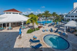 ADMIRALS COVE - Residential