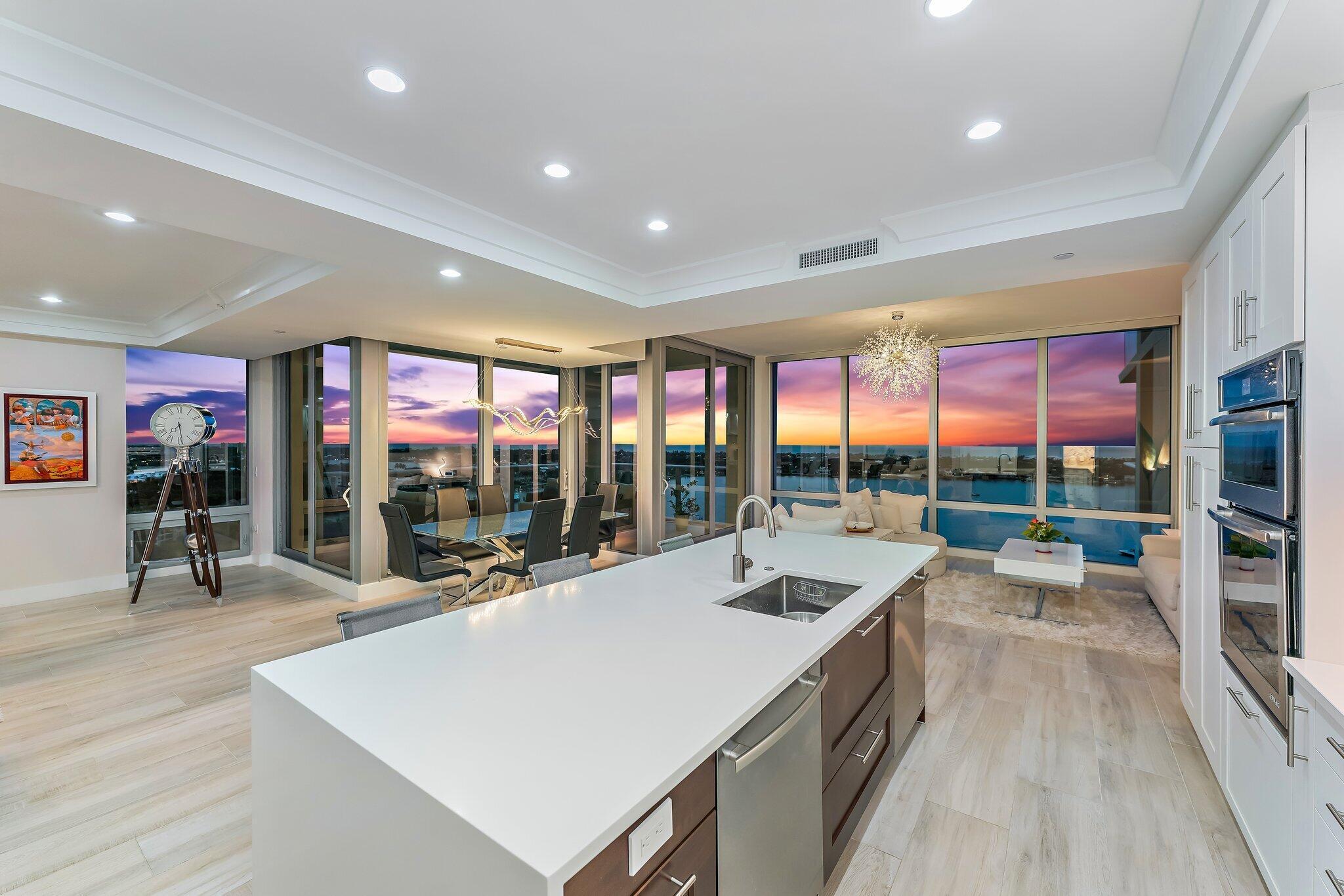 1 Water Clb Way 1703