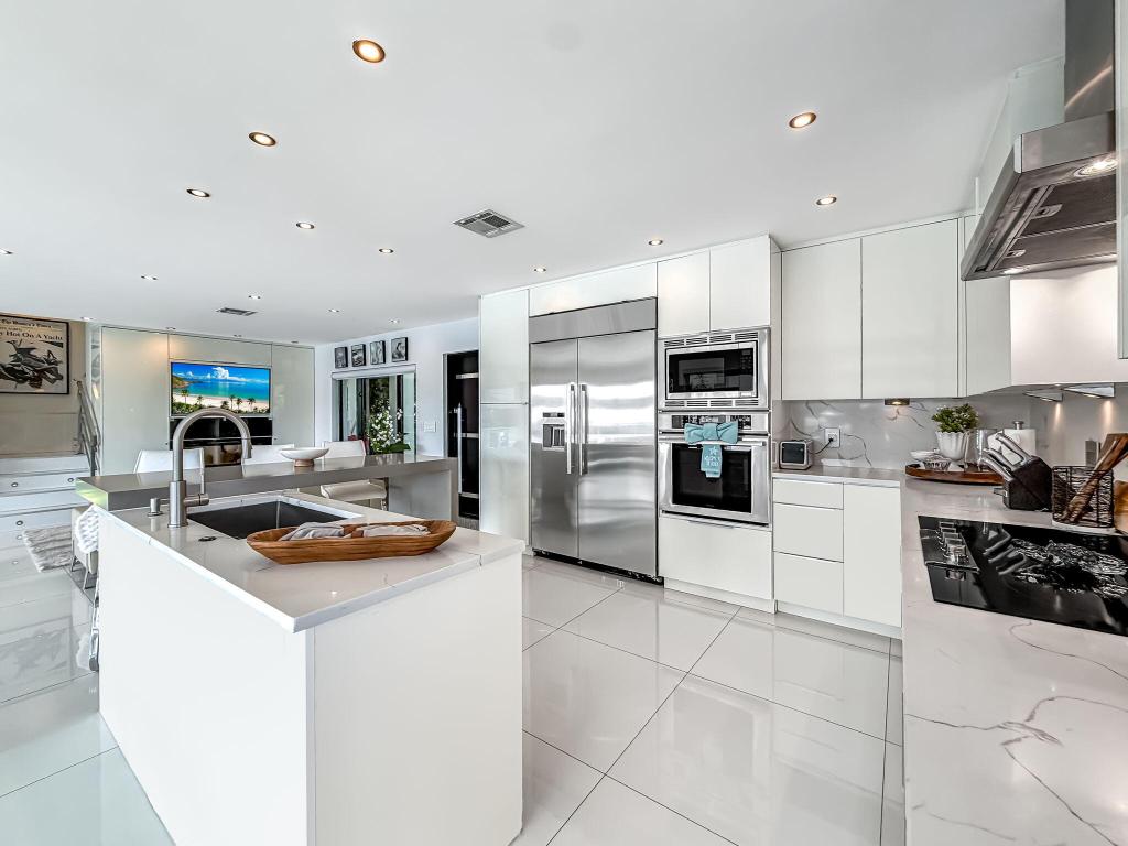 POMPANO ISLES SEC - Residential Lease