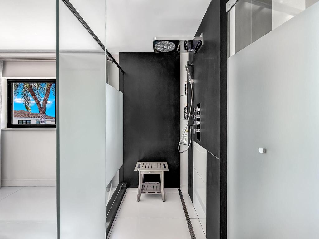 POMPANO ISLES SEC - Residential Lease