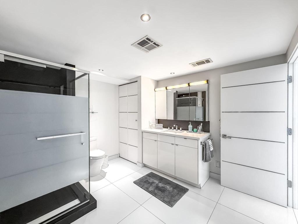 POMPANO ISLES SEC - Residential Lease