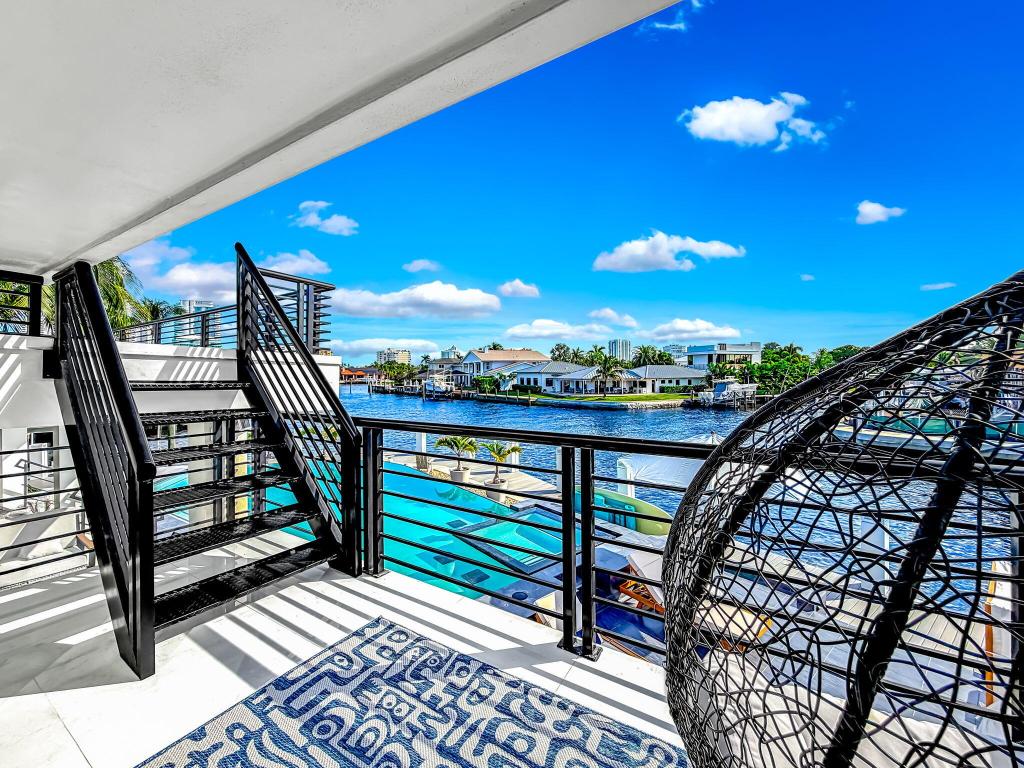 POMPANO ISLES SEC - Residential Lease