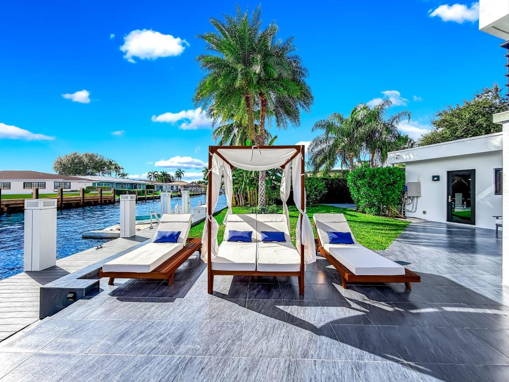 POMPANO ISLES SEC - Residential Lease