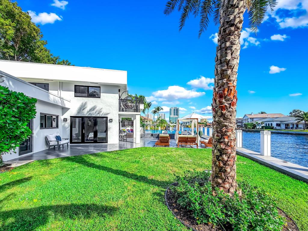 POMPANO ISLES SEC - Residential Lease