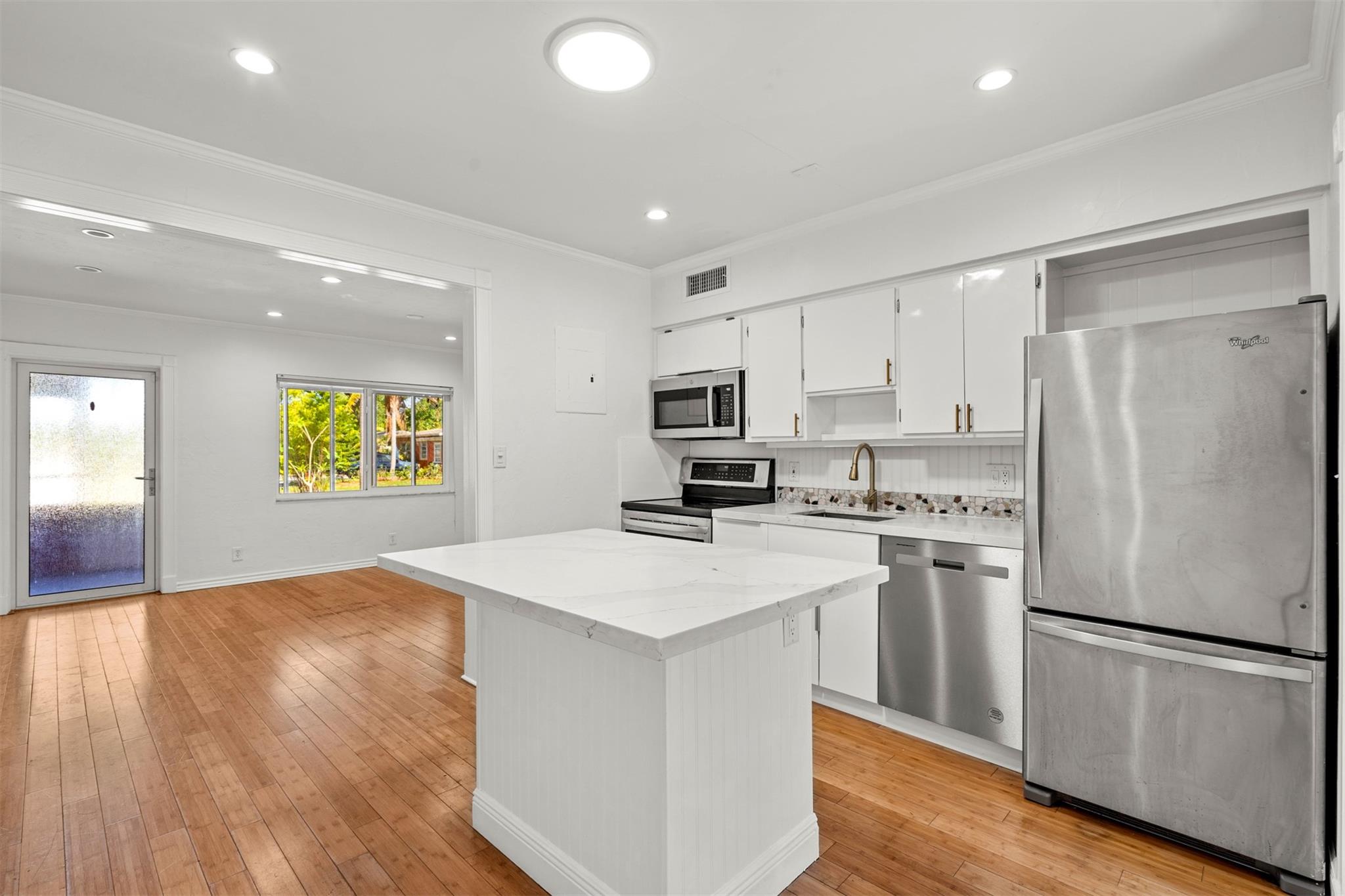 Holland Sub 23-40 B - Residential