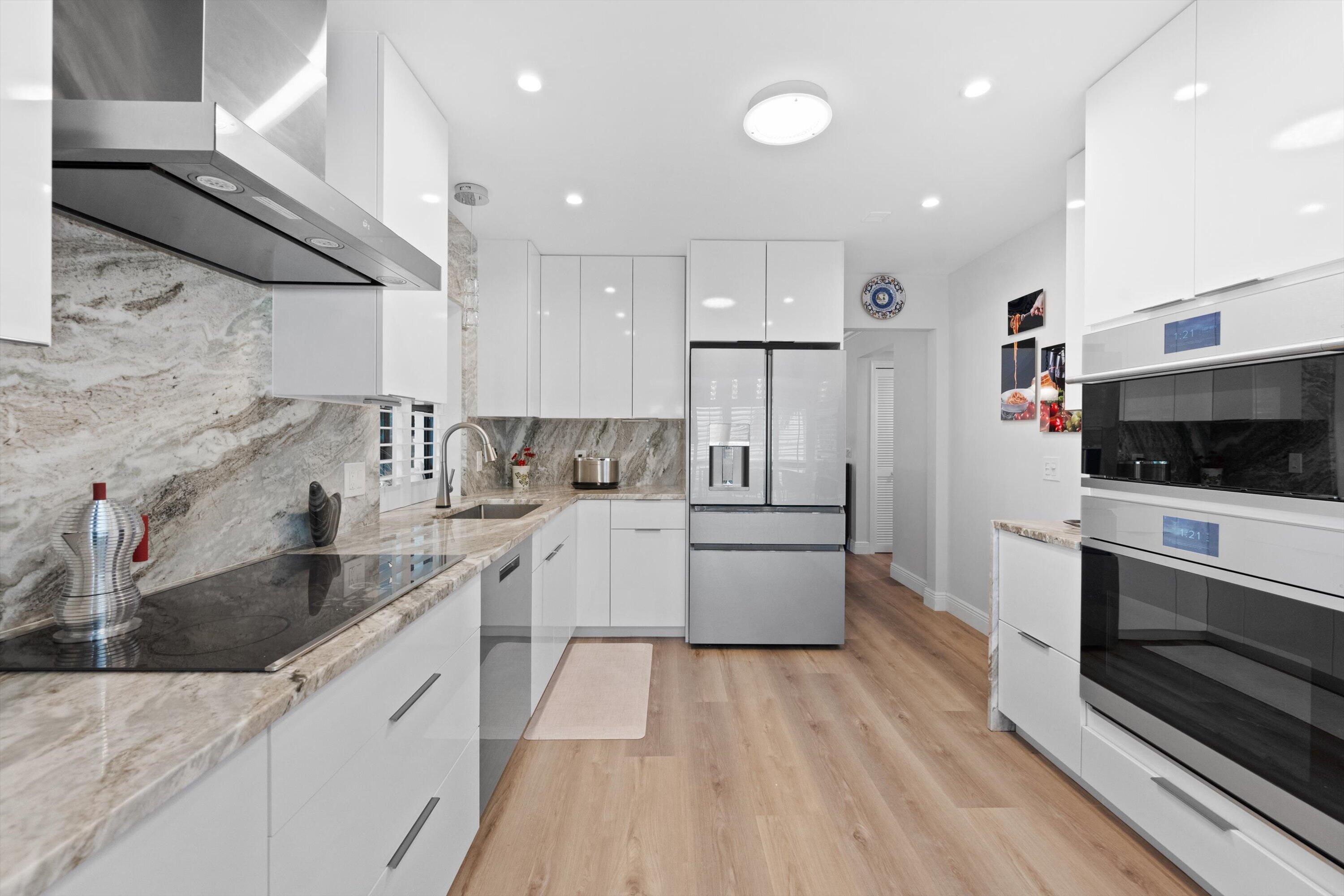 WEST BAY AT JONATHANS LANDING CONDO - Residential