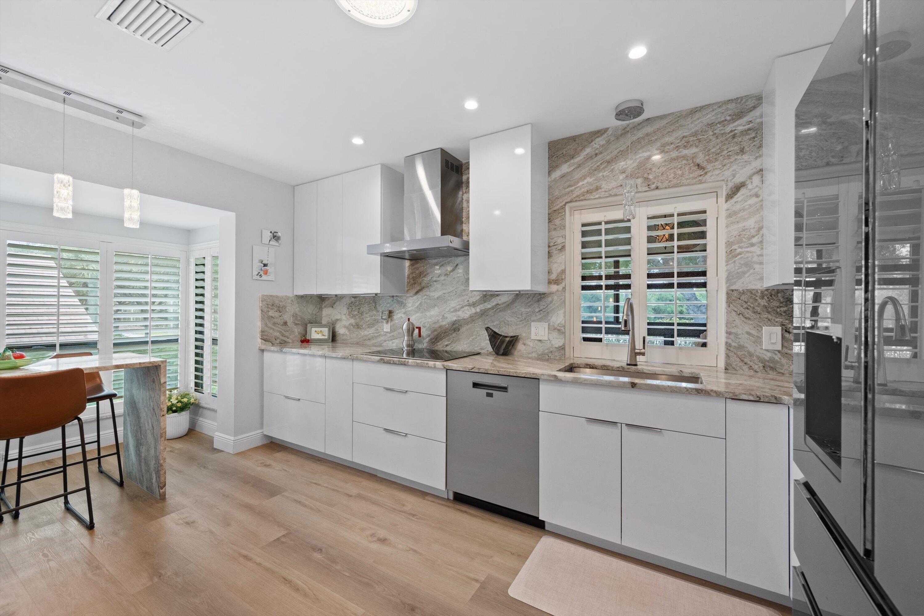 WEST BAY AT JONATHANS LANDING CONDO - Residential