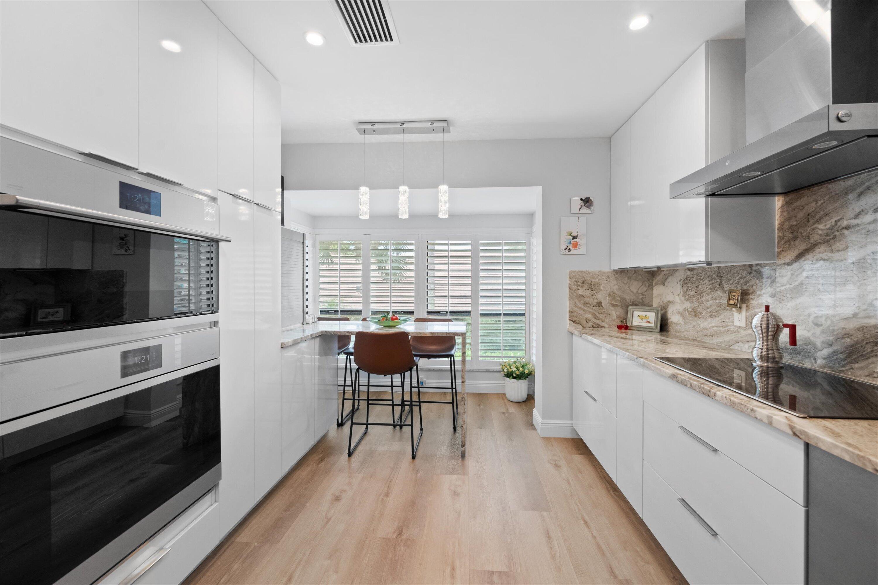 WEST BAY AT JONATHANS LANDING CONDO - Residential