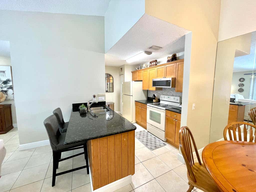 Photo of 1071 Goldenrod Road, Wellington, FL 33414 (MLS # R10987335)