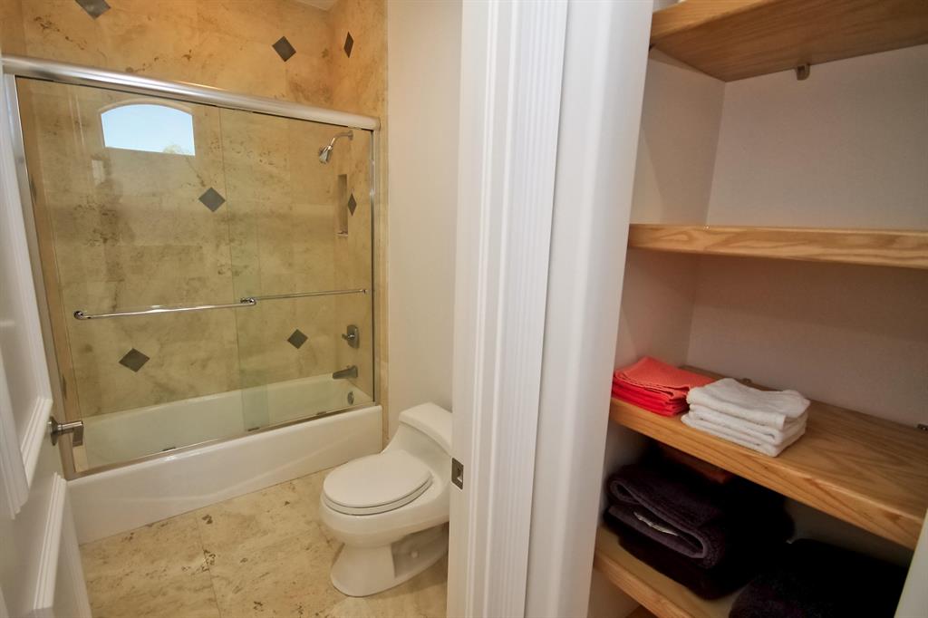 TROPIC ISLE 4TH SEC - Residential