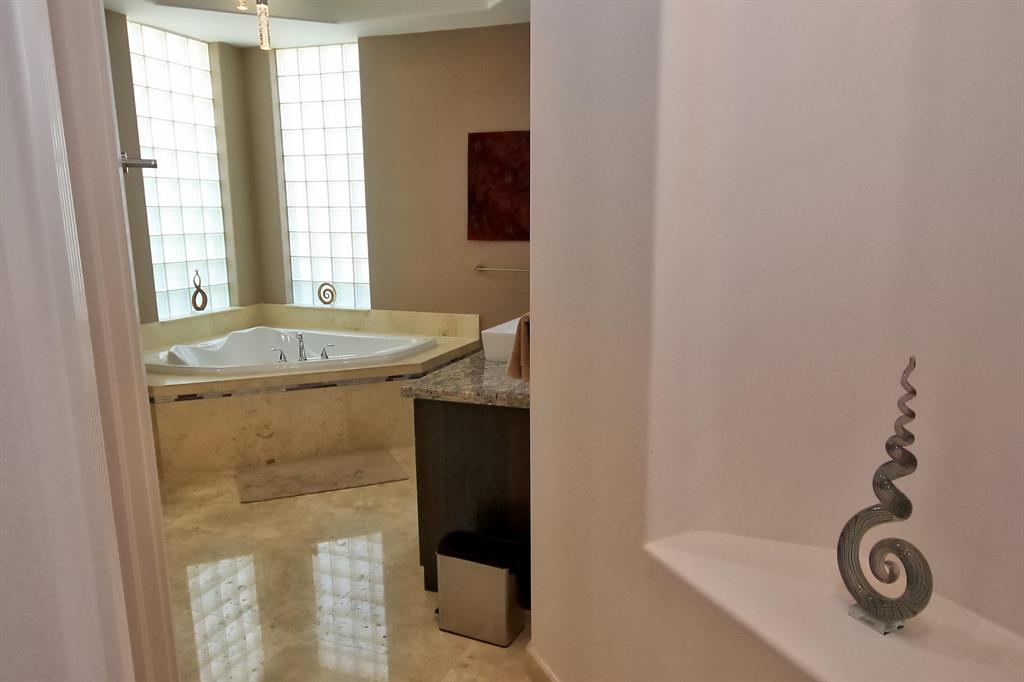 TROPIC ISLE 4TH SEC - Residential