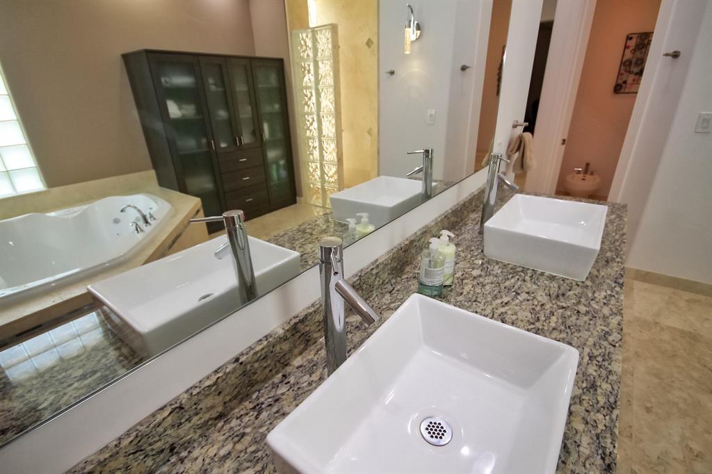 TROPIC ISLE 4TH SEC - Residential