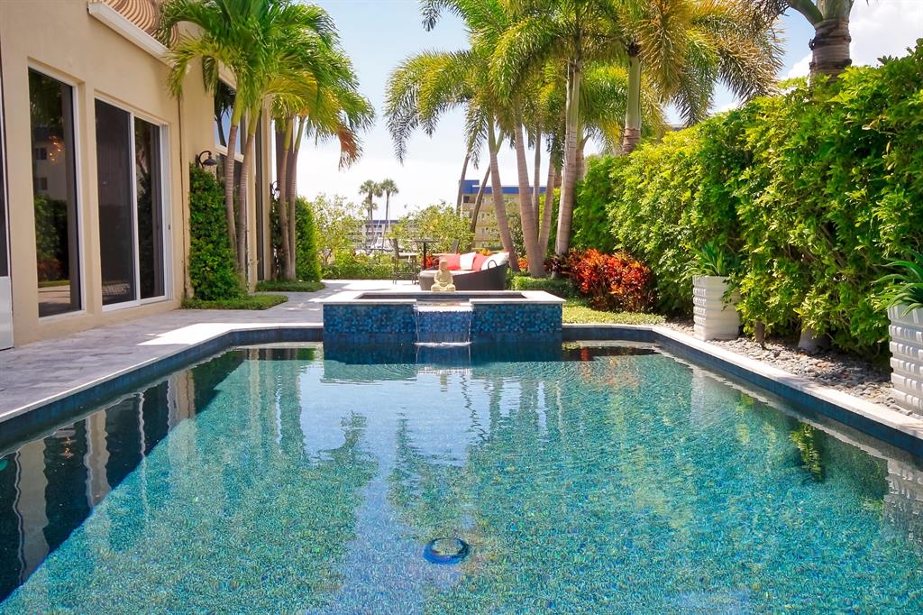 TROPIC ISLE 4TH SEC - Residential