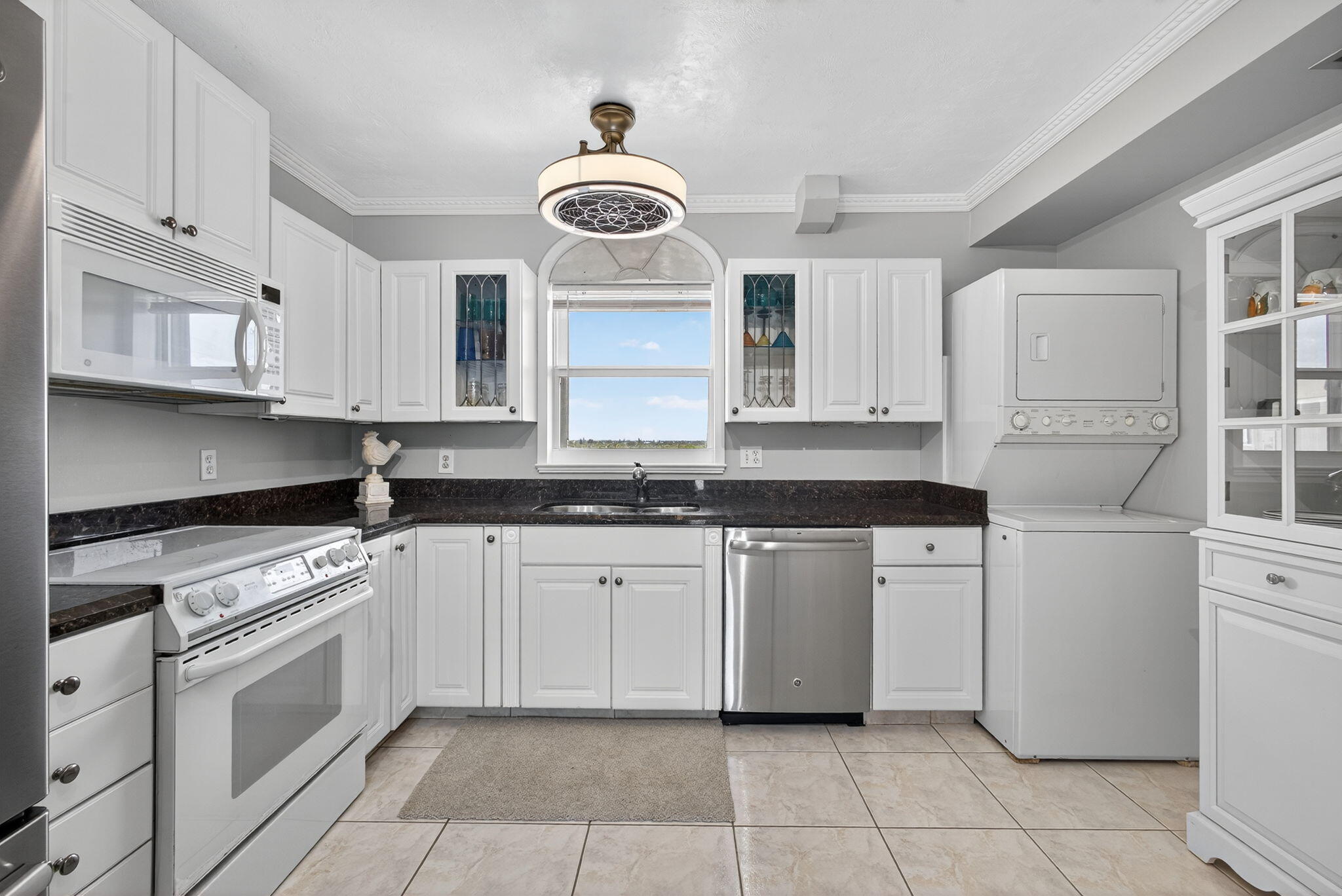 LAKE HARBOUR TOWERS CONDO - Residential Lease