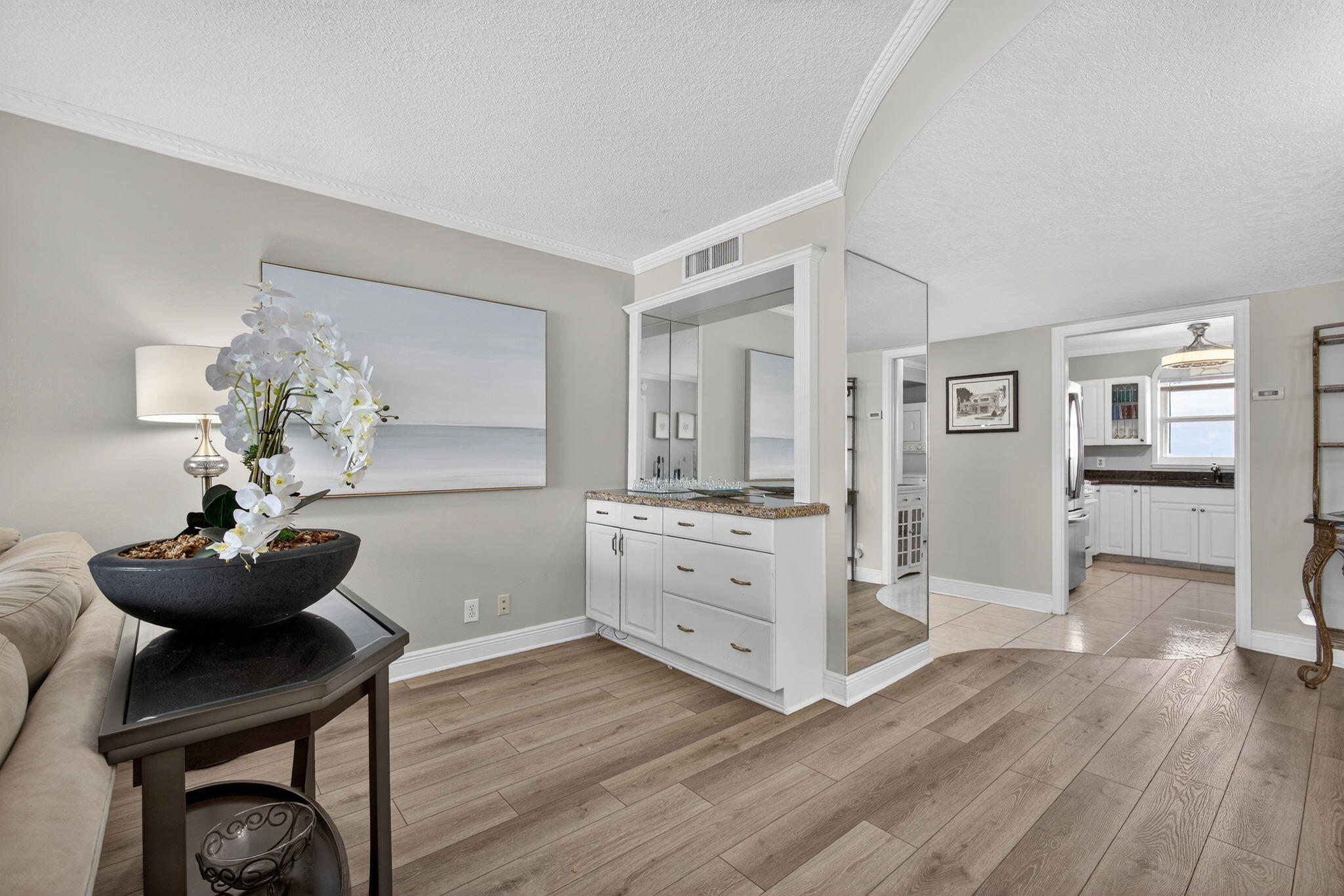 LAKE HARBOUR TOWERS CONDO - Residential Lease