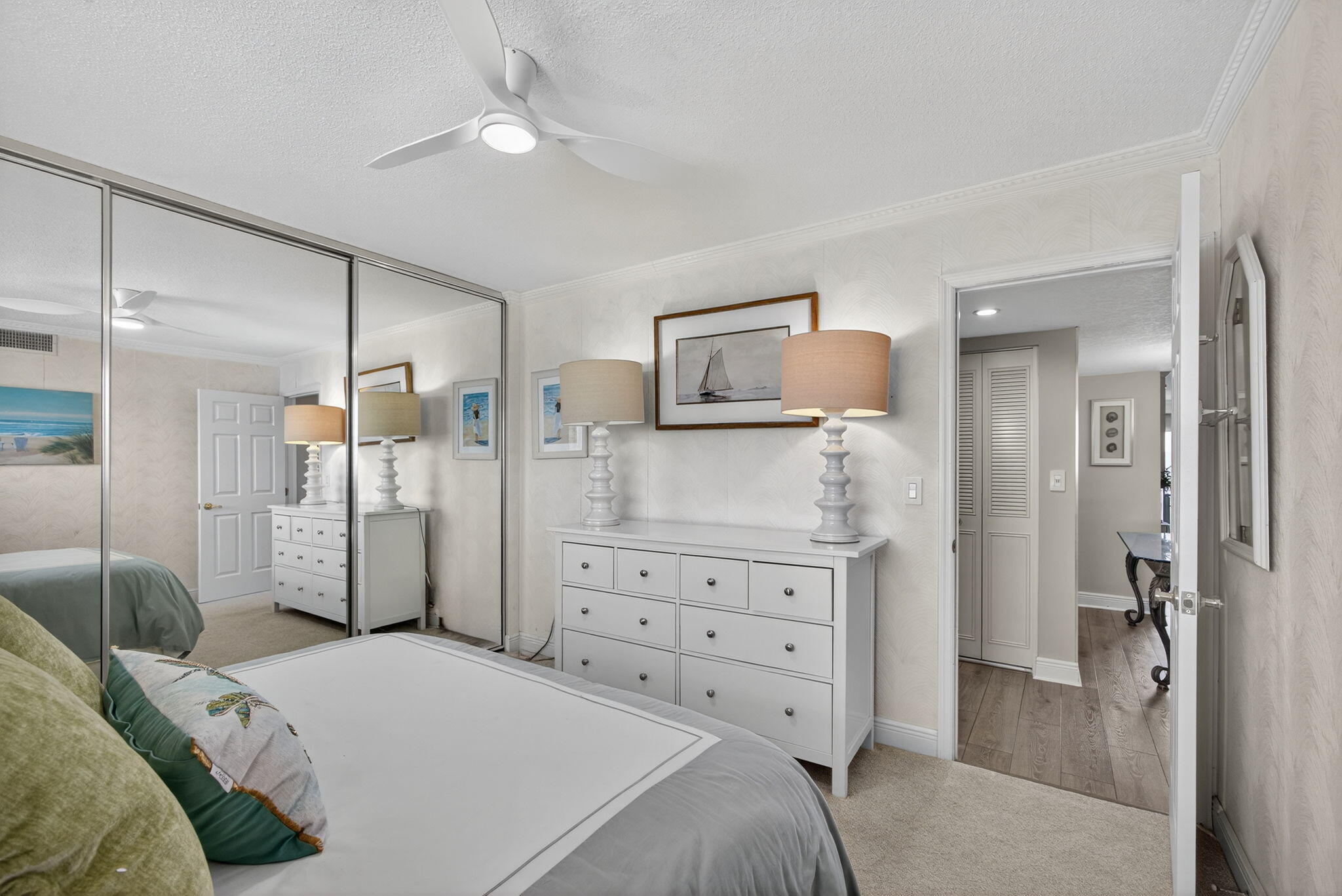 LAKE HARBOUR TOWERS CONDO - Residential Lease