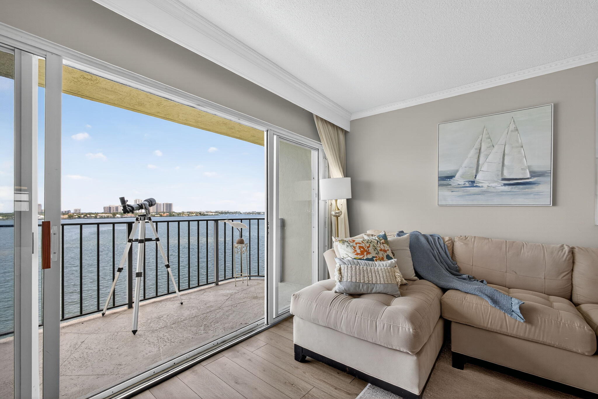 LAKE HARBOUR TOWERS CONDO - Residential Lease